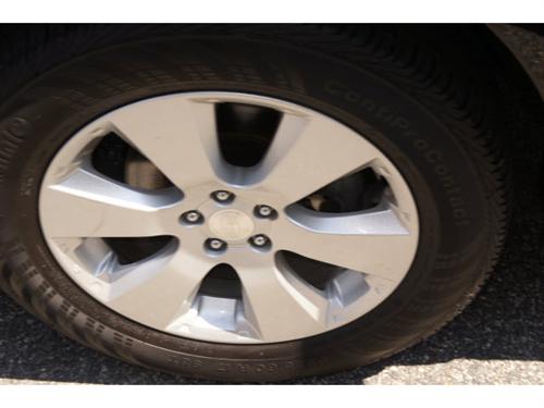 Subaru Outback 2010 photo 2