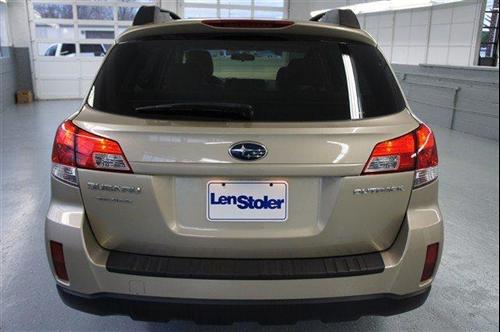 Subaru Outback 2010 photo 3