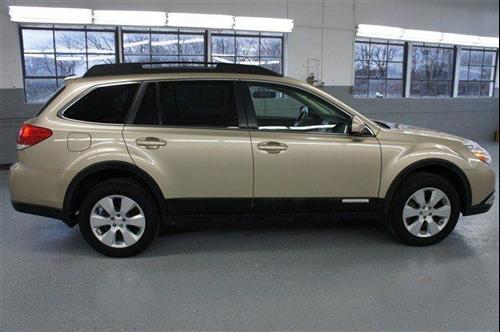 Subaru Outback 2010 photo 5