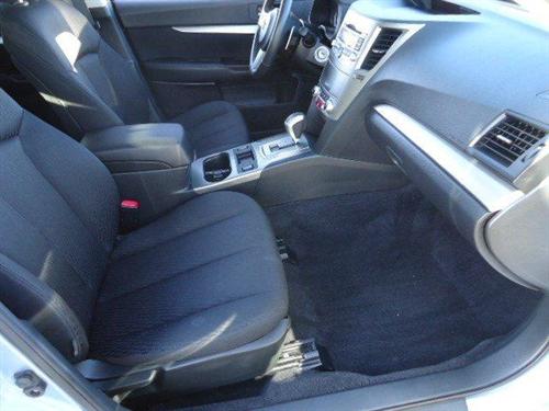 Subaru Outback 2010 photo 1