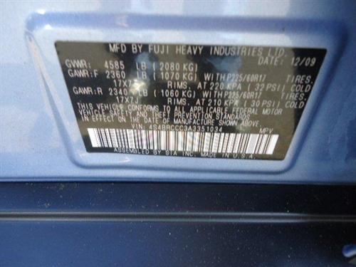 Subaru Outback 2010 photo 2