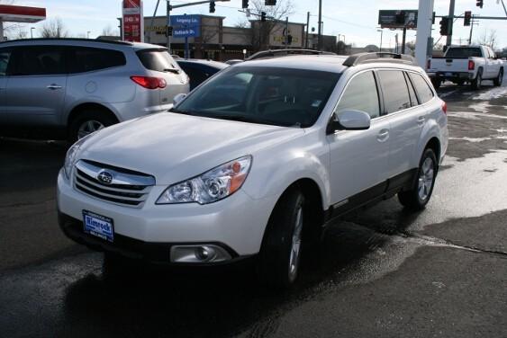 Subaru Outback 2010 photo 2