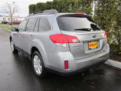 Subaru Outback 2010 photo 2