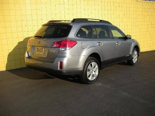 Subaru Outback 2010 photo 3