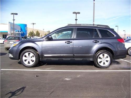 Subaru Outback 2010 photo 1