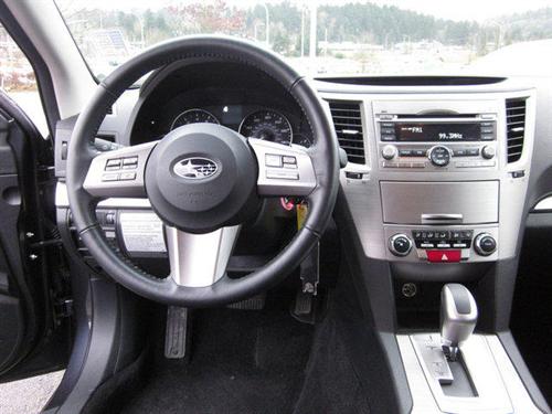 Subaru Outback 2010 photo 3