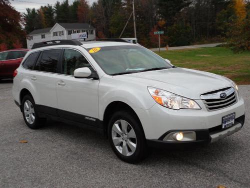 Subaru Outback 2010 photo 2