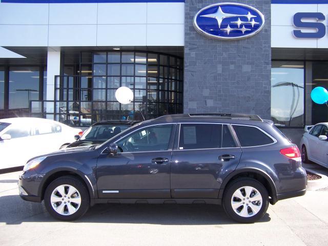 Subaru Outback 2010 photo 1