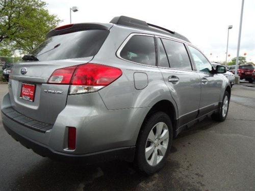 Subaru Outback 2010 photo 2