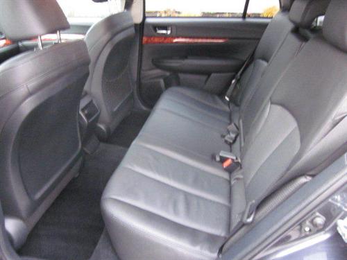 Subaru Outback 2010 photo 3