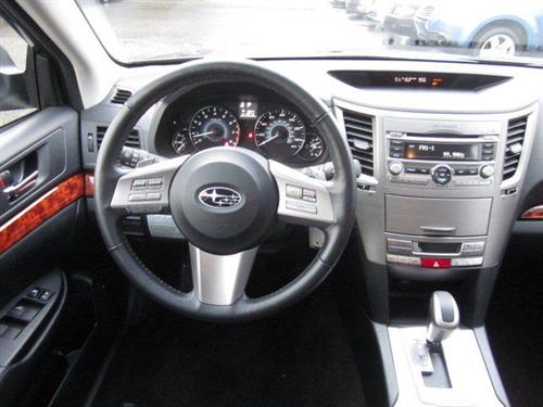 Subaru Outback 2010 photo 4