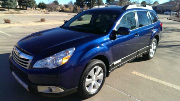 Subaru Outback 2010 photo 1