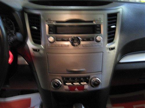 Subaru Outback 2010 photo 1