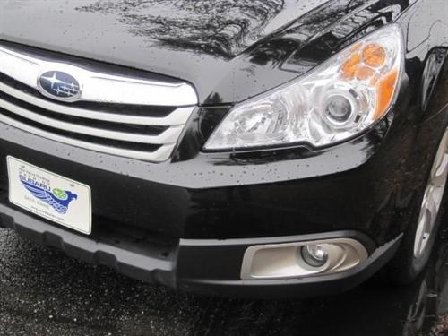 Subaru Outback 2010 photo 4