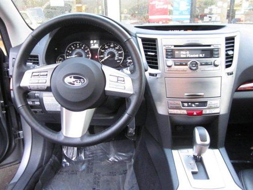 Subaru Outback 2010 photo 3