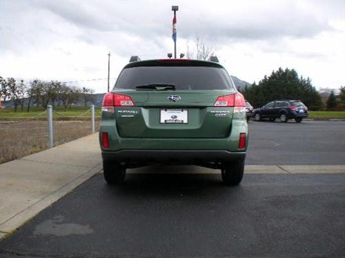 Subaru Outback 2010 photo 3
