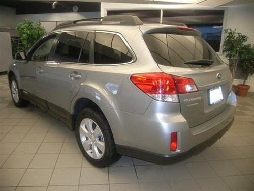 Subaru Outback 2010 photo 1