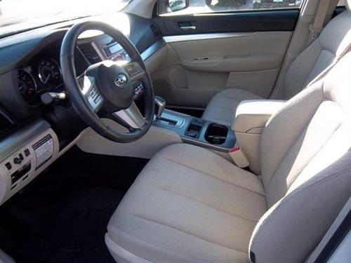 Subaru Outback 2010 photo 5