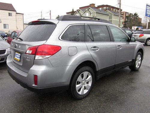 Subaru Outback 2010 photo 3