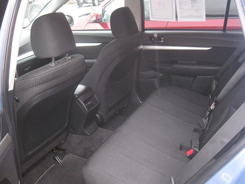 Subaru Outback 2010 photo 3