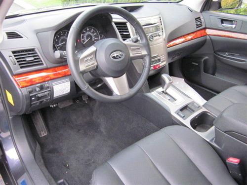 Subaru Outback 2010 photo 3