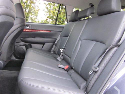 Subaru Outback 2010 photo 4