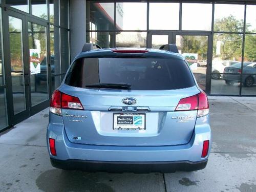 Subaru Outback 2010 photo 5