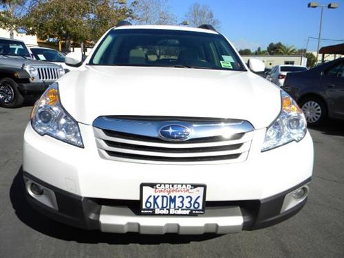Subaru Outback 2010 photo 1