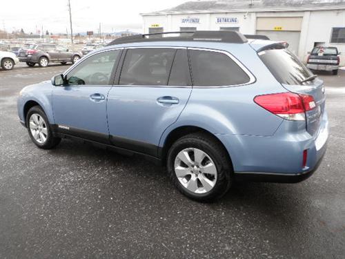 Subaru Outback 2010 photo 4