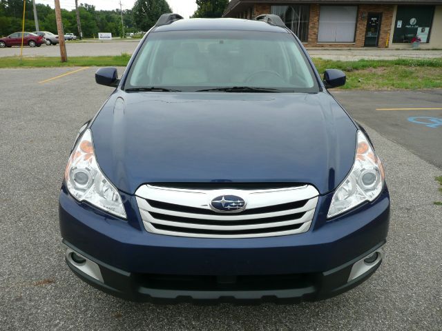 Subaru Outback 2011 photo 4