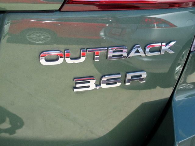 Subaru Outback 2011 photo 10