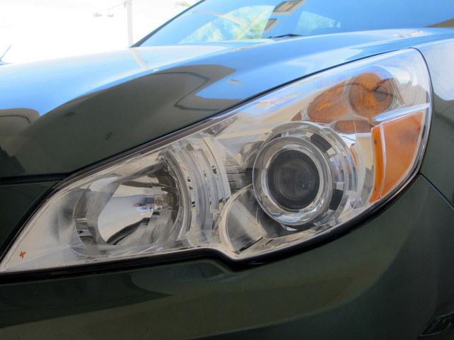 Subaru Outback 2011 photo 11