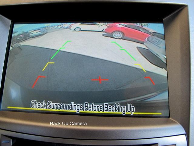 Subaru Outback 2011 photo 14