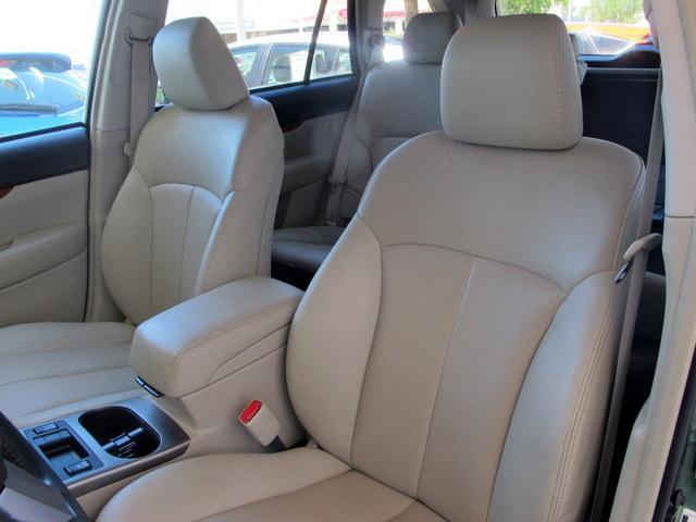 Subaru Outback 2011 photo 31