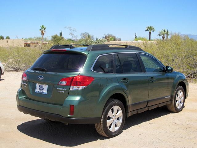 Subaru Outback 2011 photo 48