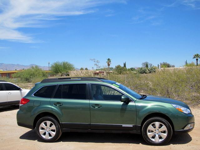 Subaru Outback 2011 photo 5