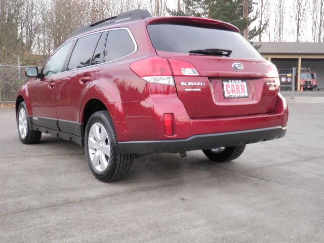 Subaru Outback 2011 photo 3