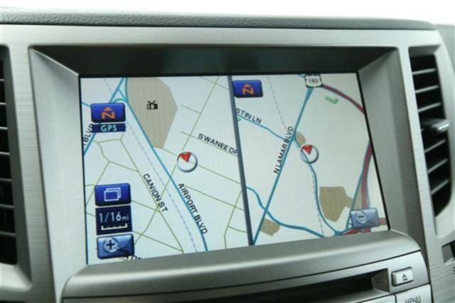 Subaru Outback 2011 photo 4