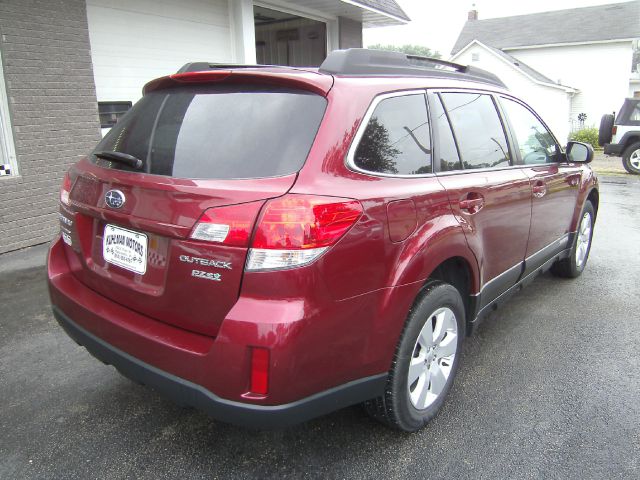 Subaru Outback 2011 photo 1