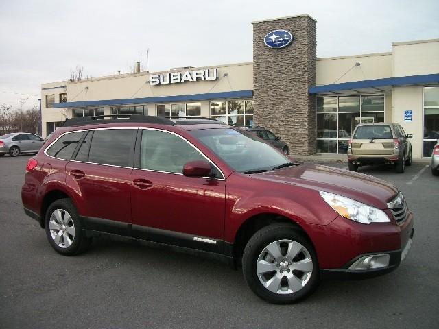 Subaru Outback Low Miles Super Clean Sport Utility