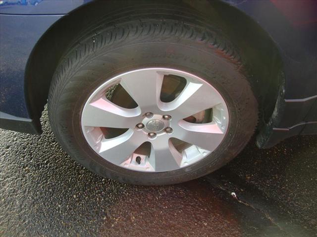 Subaru Outback 2011 photo 2