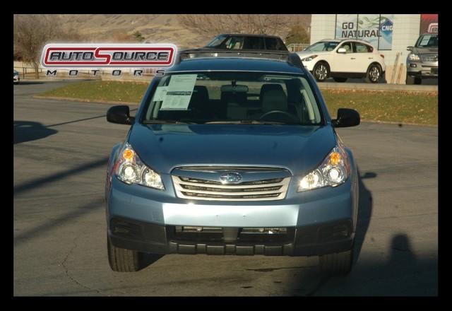 Subaru Outback 2011 photo 1