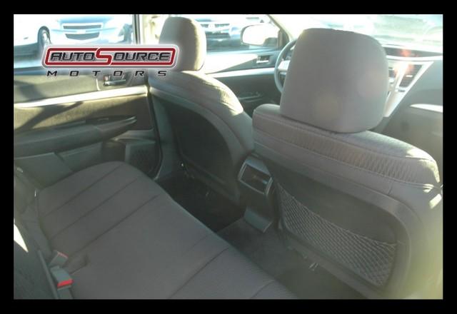 Subaru Outback 2011 photo 5