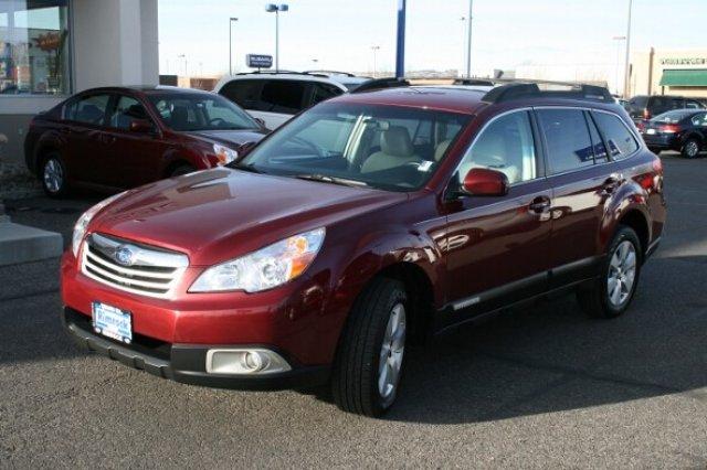 Subaru Outback 2011 photo 1