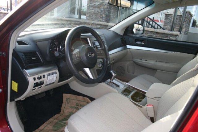 Subaru Outback 2011 photo 4