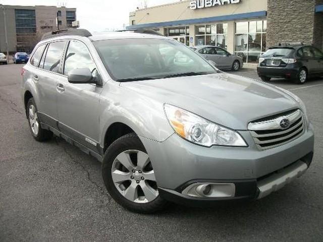 Subaru Outback 2011 photo 1