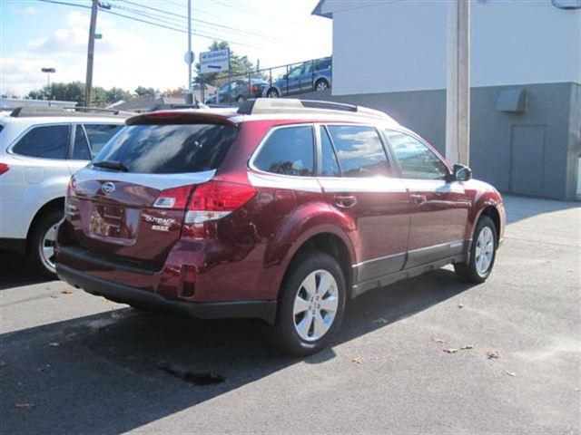 Subaru Outback 2012 photo 1