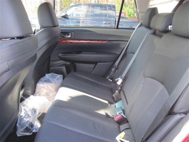 Subaru Outback 2012 photo 3