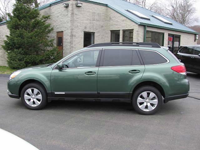 Subaru Outback 4WD Crew Cab 130 LTZ SUV