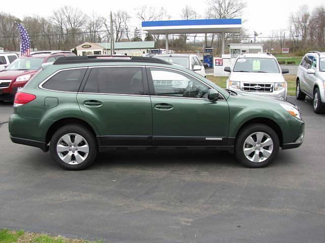 Subaru Outback 2012 photo 19